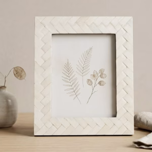 Handmade Floral Resin Inlay Wooden Photo Frame – Artisan Tabletop Picture Frame
